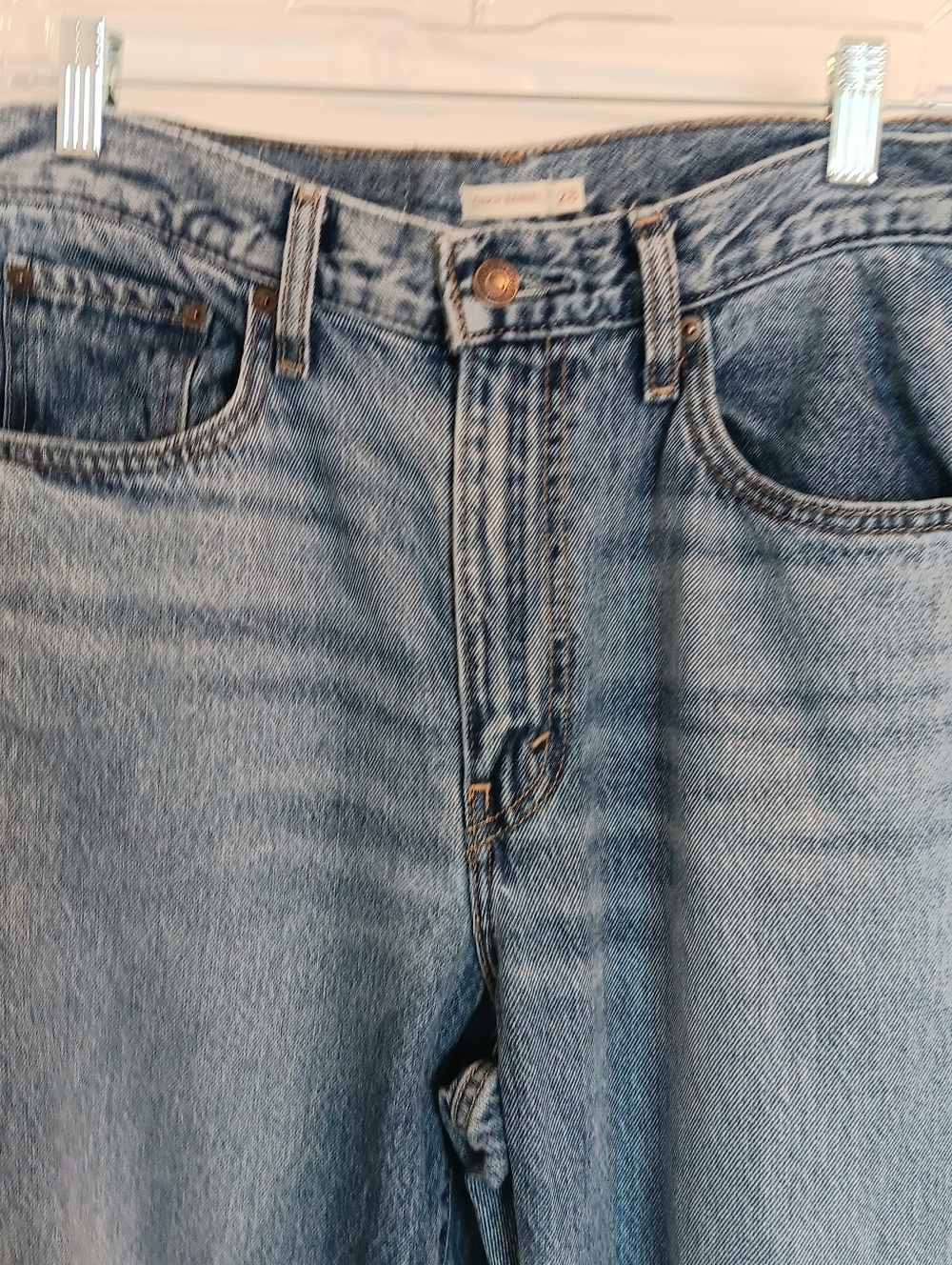 Levi's Cinch Barrel Jeans Med/light-wash High-rise Super Soft 28W 32L Comfy 90s - Picture 6 of 11